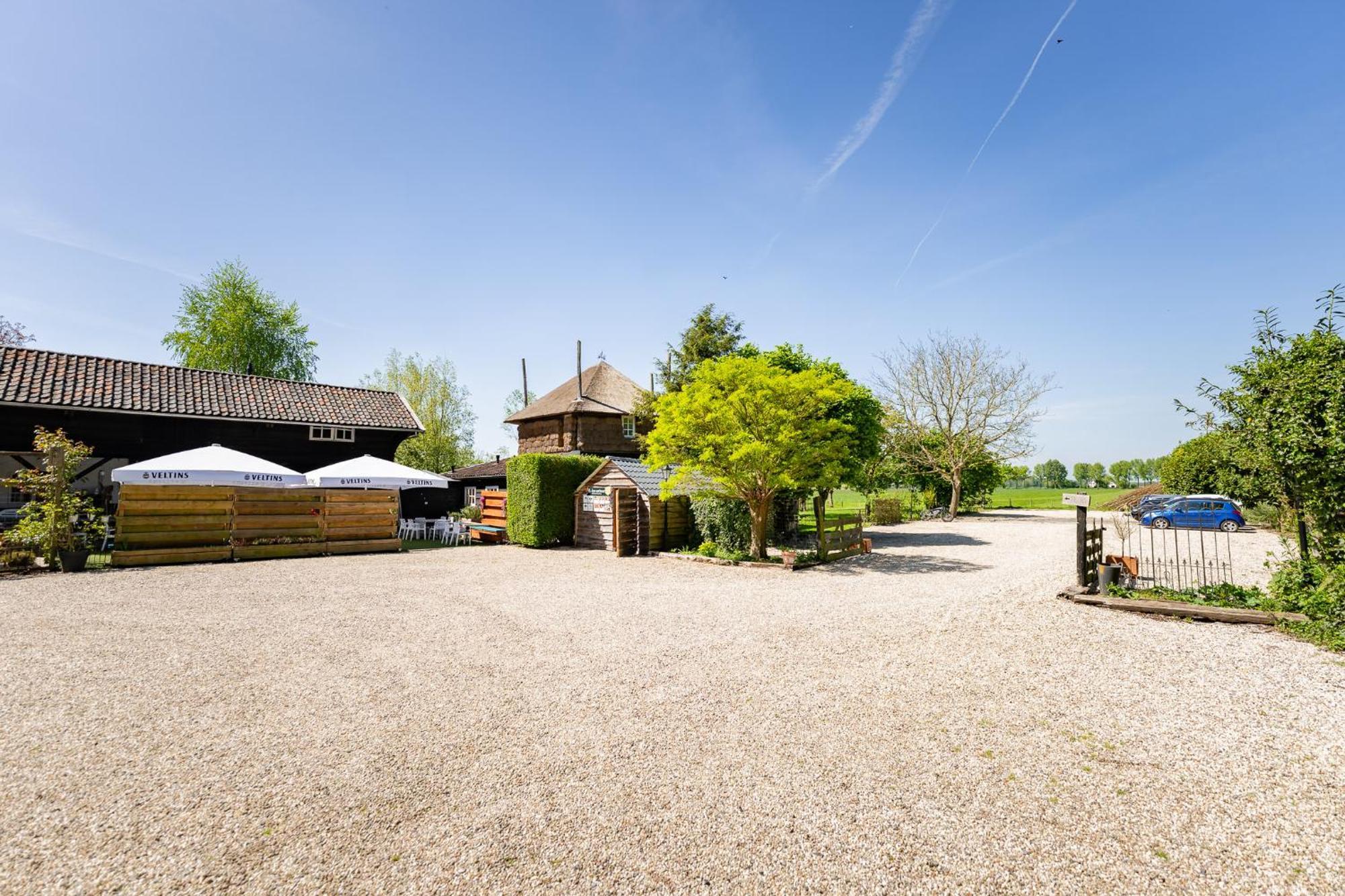 Herberg De Lingehoeve Oosterwijk 外观 照片